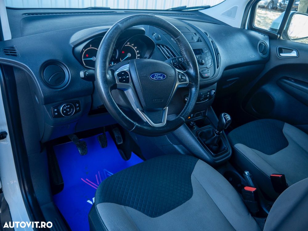 Ford Tourneo Courier 1.5 TDCi Trend - 3