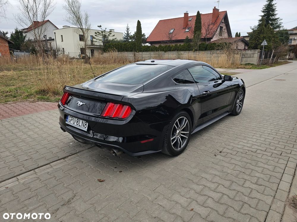 Ford Mustang - 9