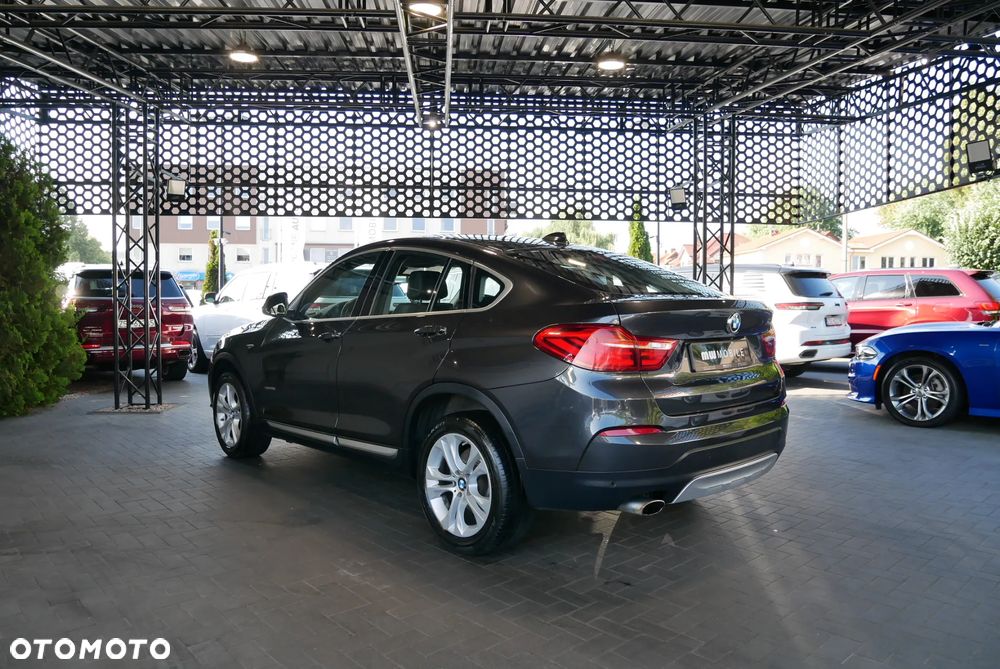 BMW X4 xDrive20i xLine - 4