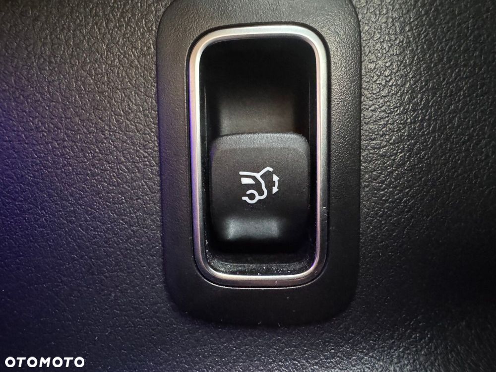 Mercedes-Benz GLB - 26