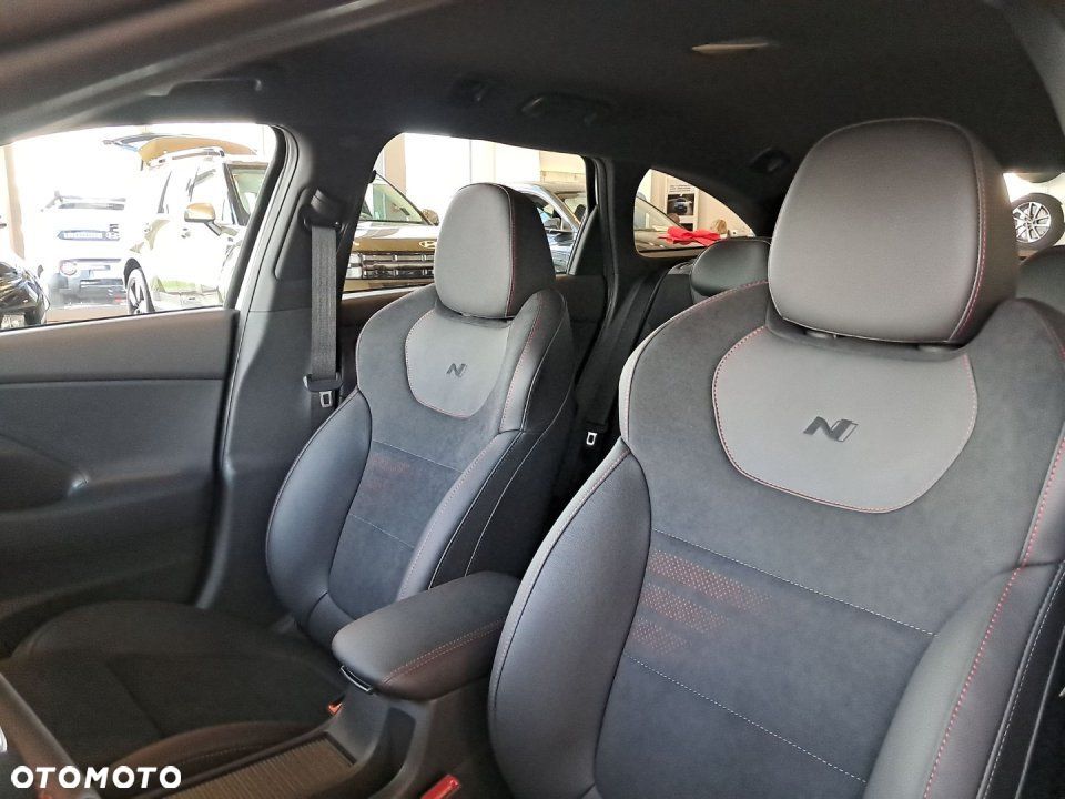 Hyundai i30 - 12