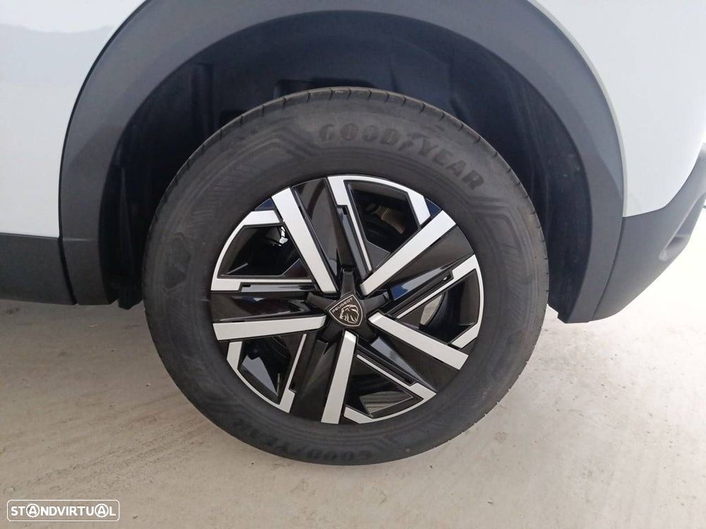 Peugeot 2008 1.2 Hybrid Allure e-DCS6 - 11