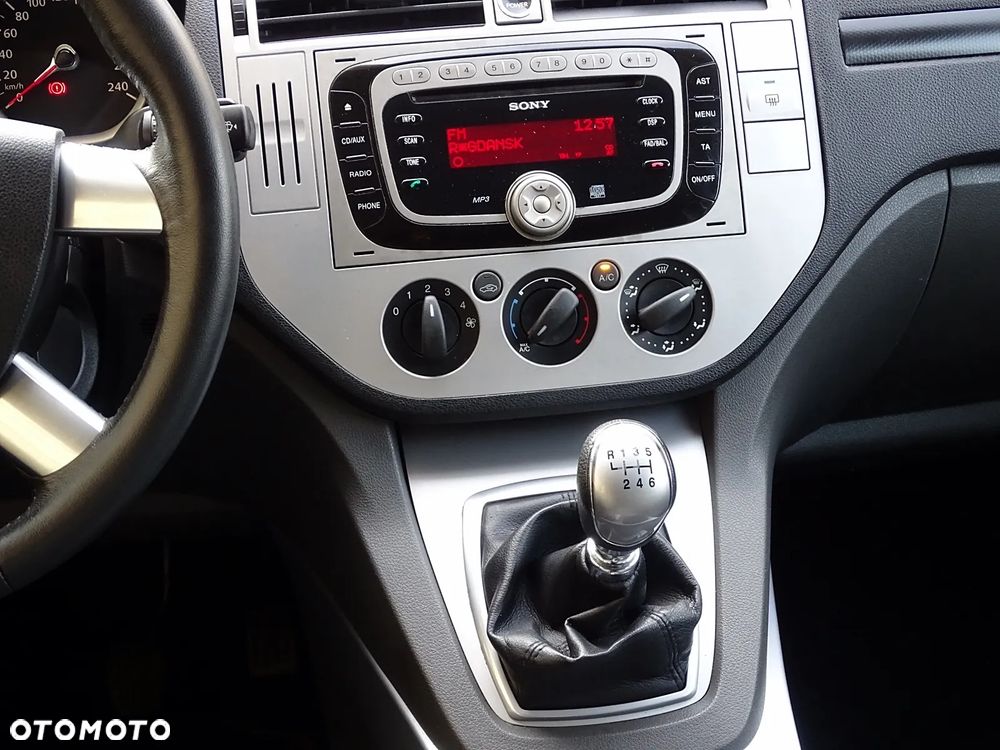 Ford Kuga 2.0 TDCi 2x4 Champions Edition - 15