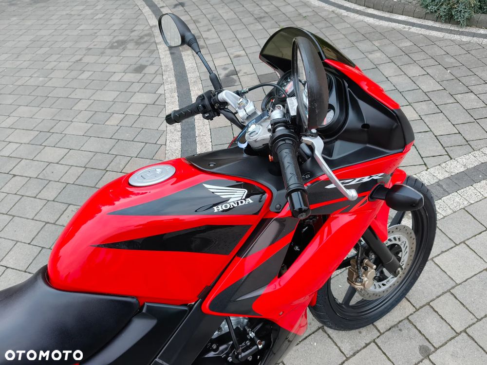 Honda CBR - 8
