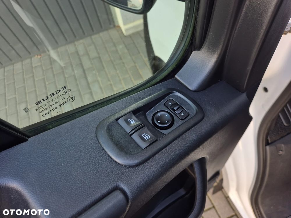 Renault MASTER BRYGADÓWKA L2H2 7 MIEJSC - 15