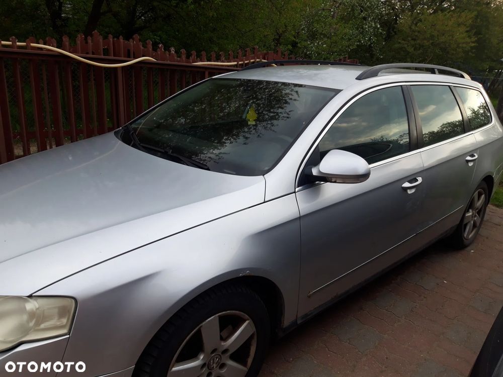 Volkswagen Passat 1.9 TDI Individual - 2