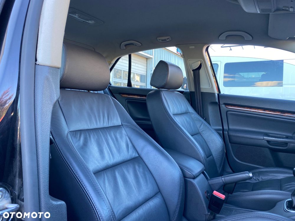 Volkswagen Jetta 1.9 TDI United - 36