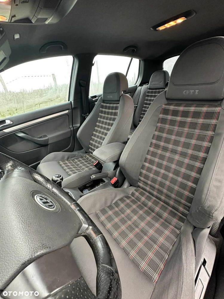 Volkswagen Golf V 2.0 TSI GTI - 12