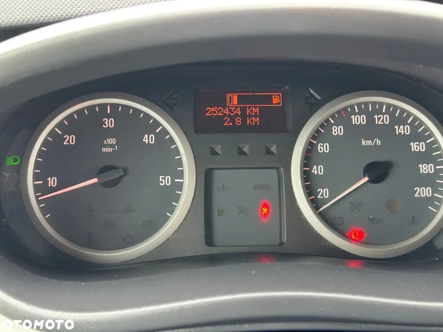 Opel Vivaro - 15