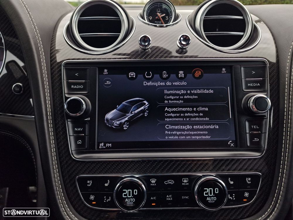 Bentley Bentayga Hybrid - 47