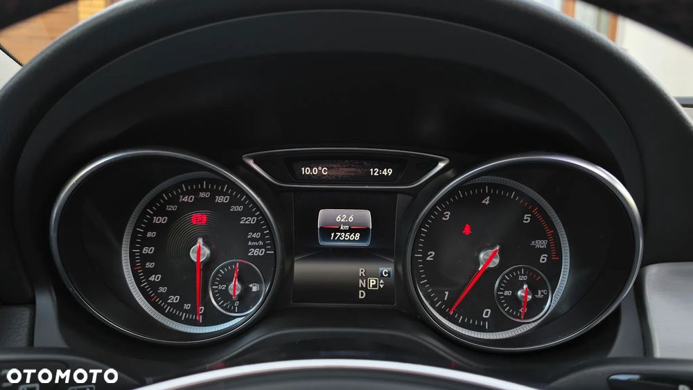 Mercedes-Benz CLA 200 d 7G-DCT AMG Line - 28