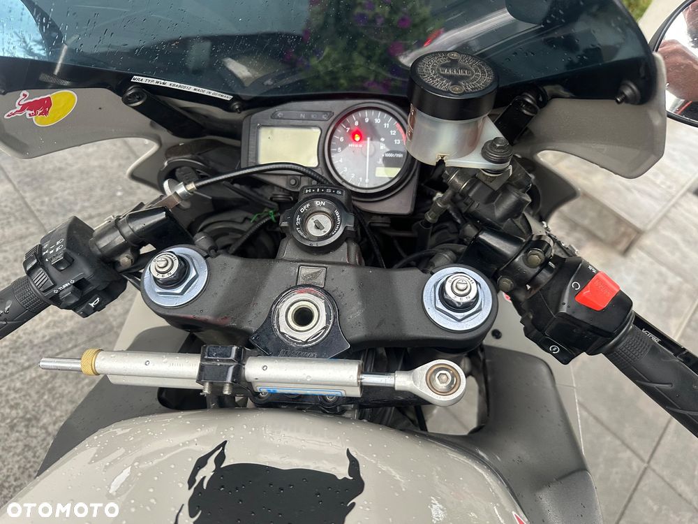 Honda CBR - 9
