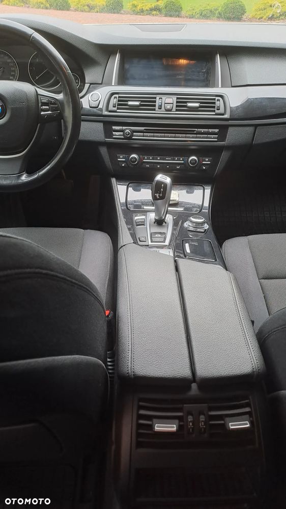 BMW Seria 5 520d - 6