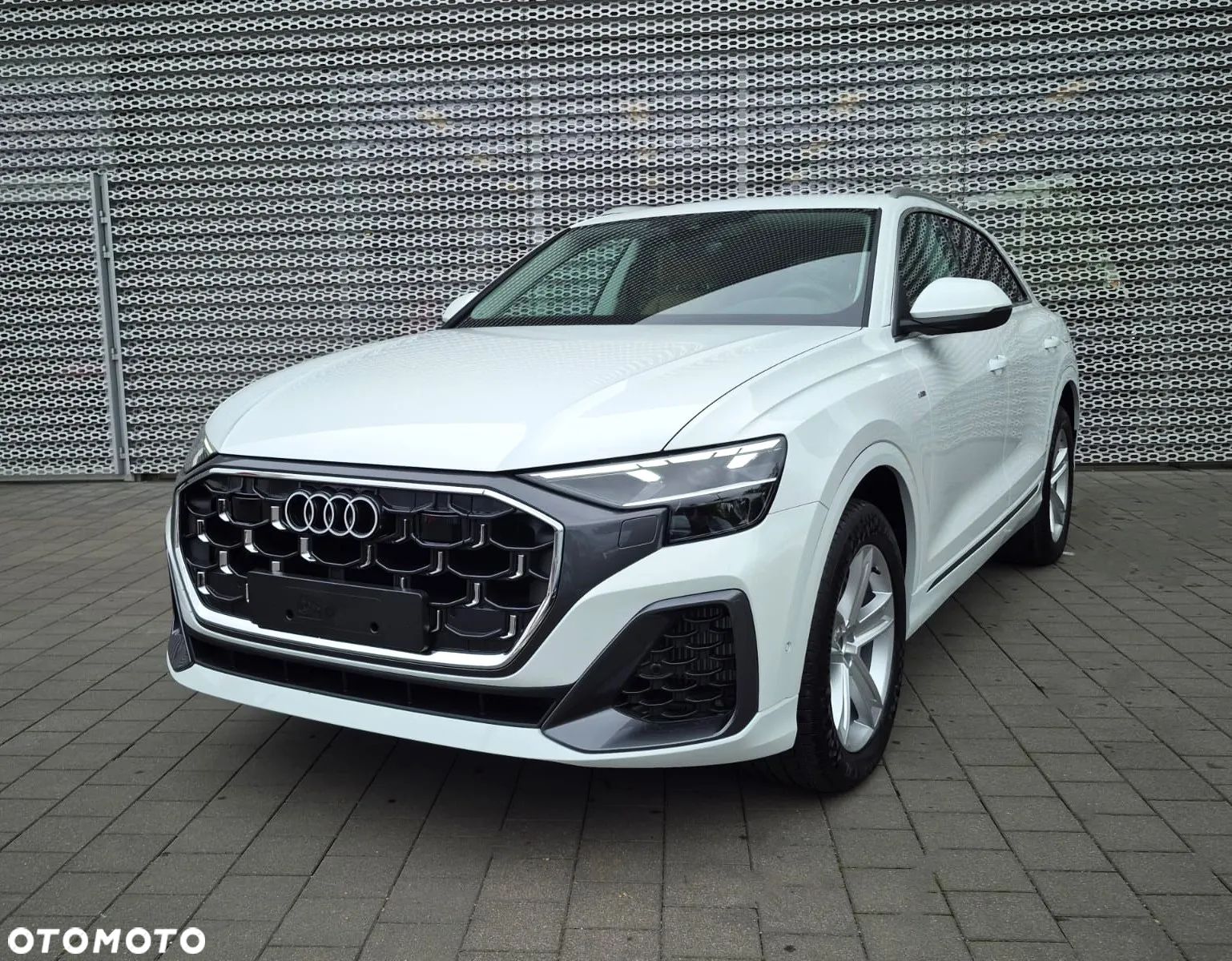 Audi Q8 55 TFSI e PHEV Quattro Tiptronic - 1