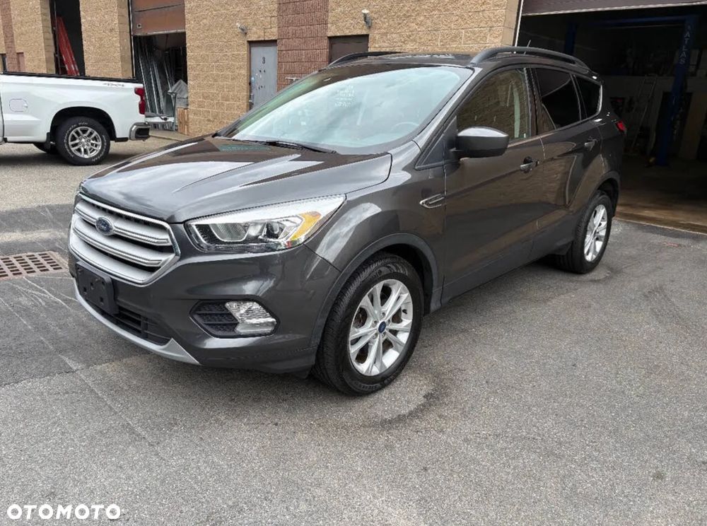 Ford Kuga 1.5 EcoBoost AWD Titanium ASS - 2