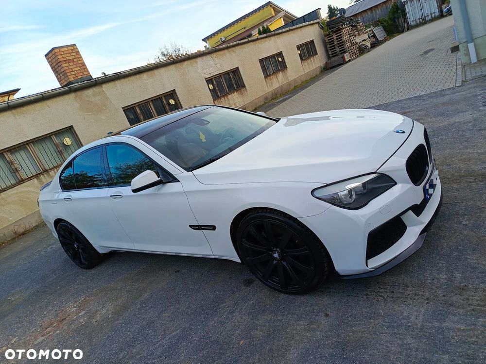 BMW Seria 7 740d - 1