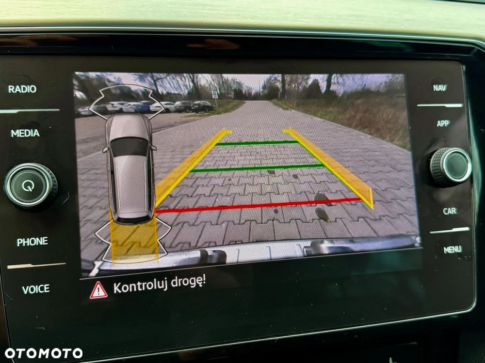 Volkswagen Passat 2.0 TDI EVO Elegance DSG - 10