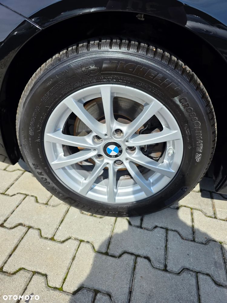 BMW Seria 3 320d xDrive - 21
