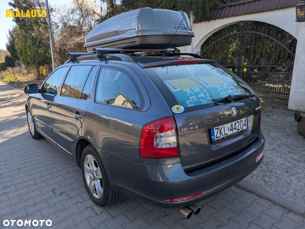 Skoda Octavia 2.0 TDI DPF 4x4 Elegance - 9