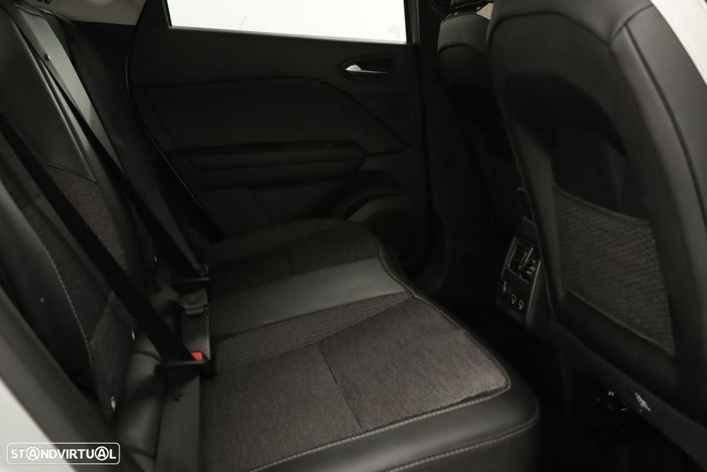 Renault Captur 1.0 TCe Techno Bi-Fuel - 24