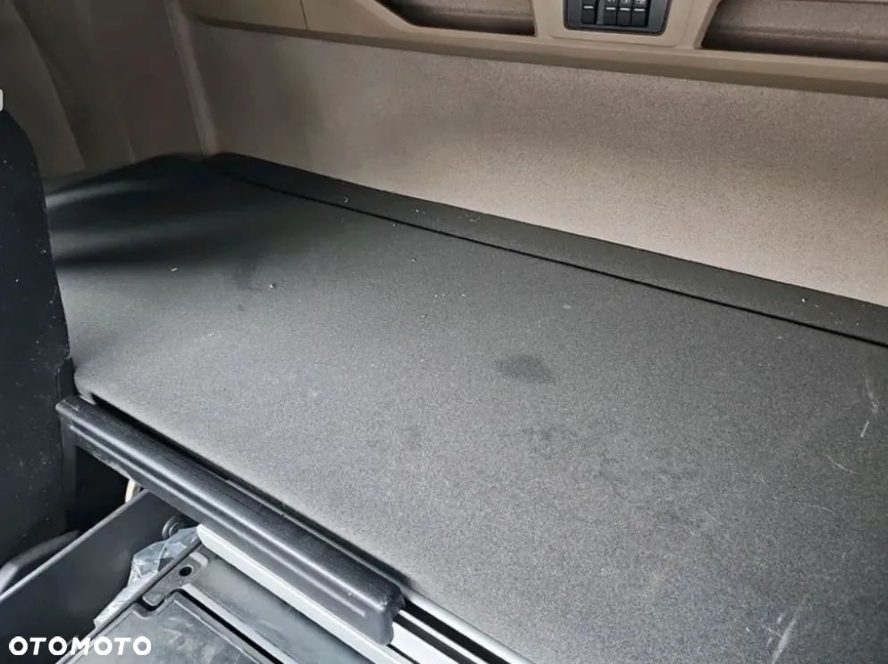 ^ MAN TGX EURO 6 LIFT XLX ŁÓŻKO DOLNE MATERAC KOMPLET - 1