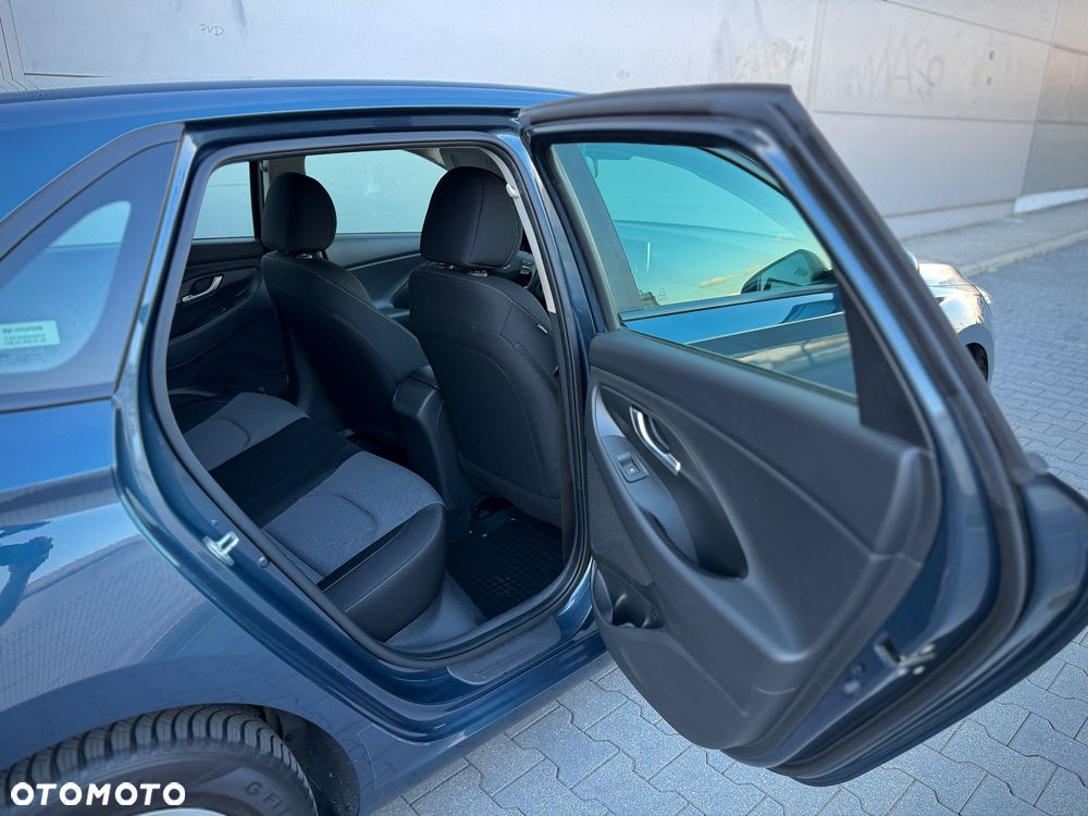 Hyundai i30 1.5 DPI Modern - 21