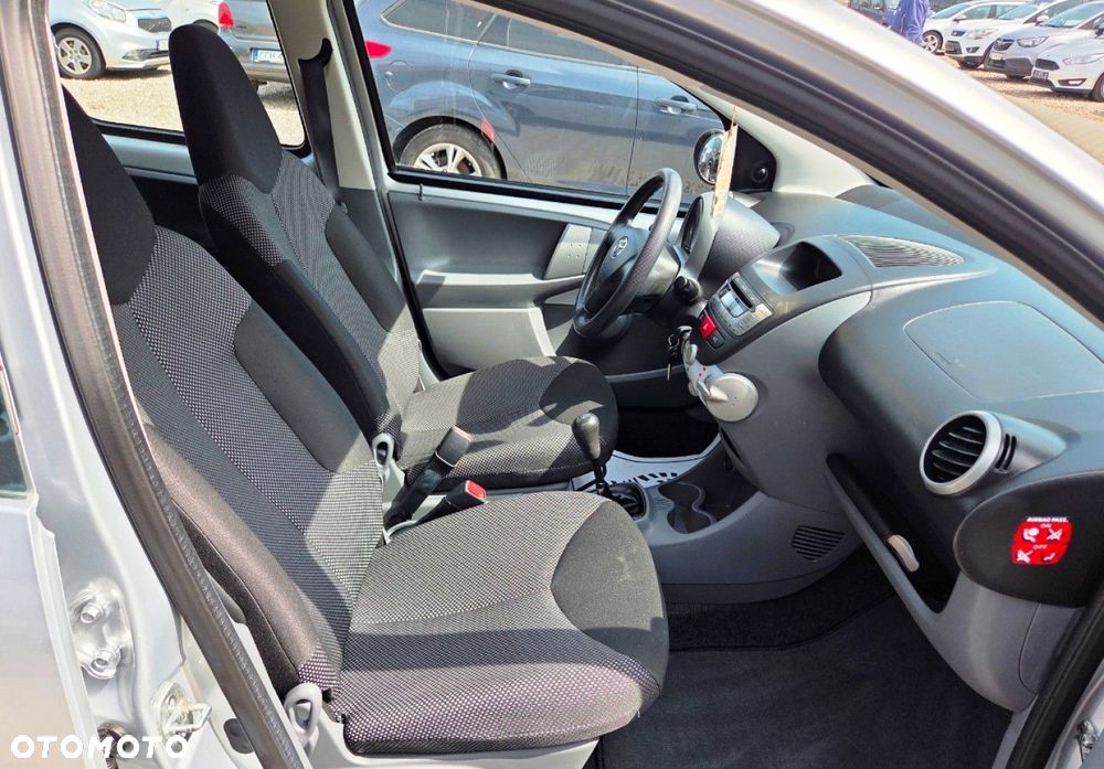 Toyota Aygo - 10