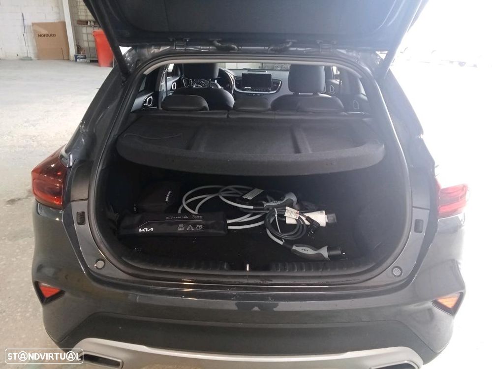 Kia XCeed 1.6 GDi PHEV Tech - 12