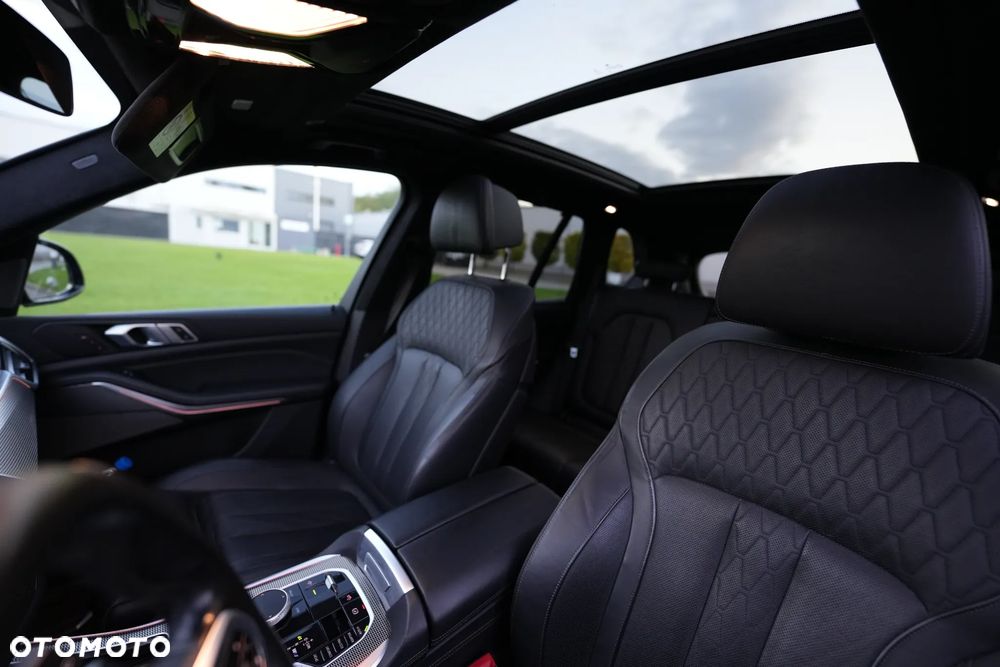 BMW X5 M M50d - 15