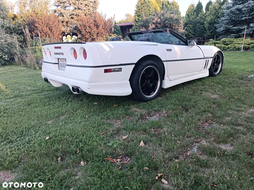 Chevrolet Corvette - 7