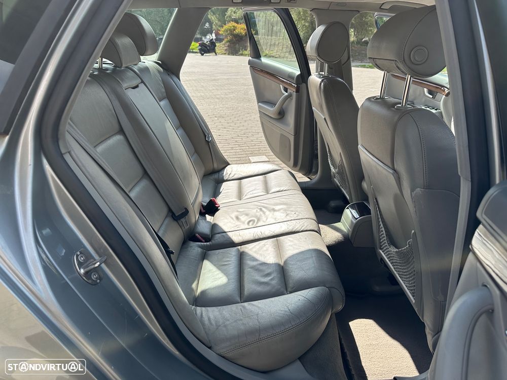 Audi A4 Avant 1.9 TDI - 13