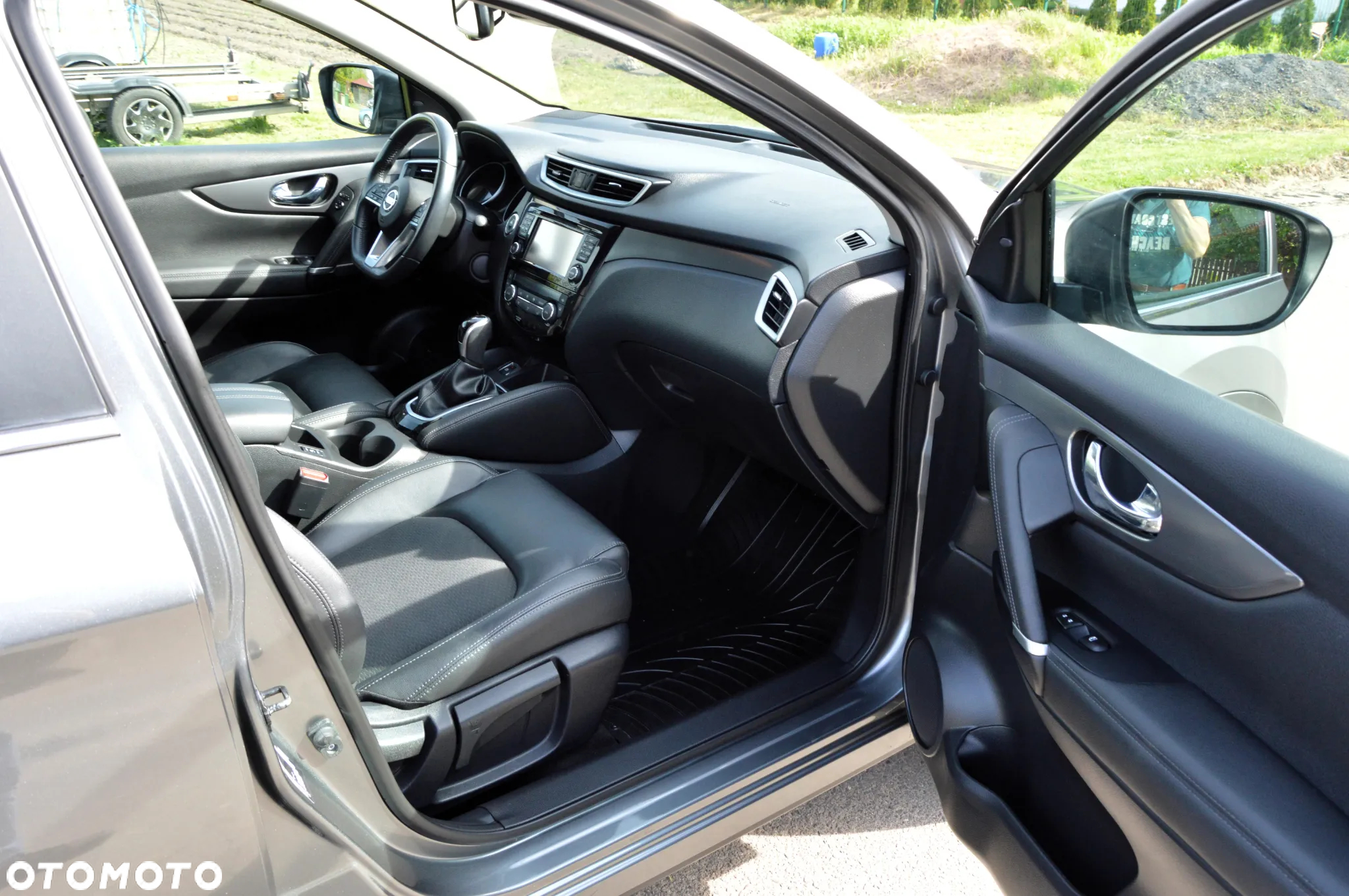 Nissan Qashqai 1.2 DIG-T N-Connecta Xtronic EU6 - 16