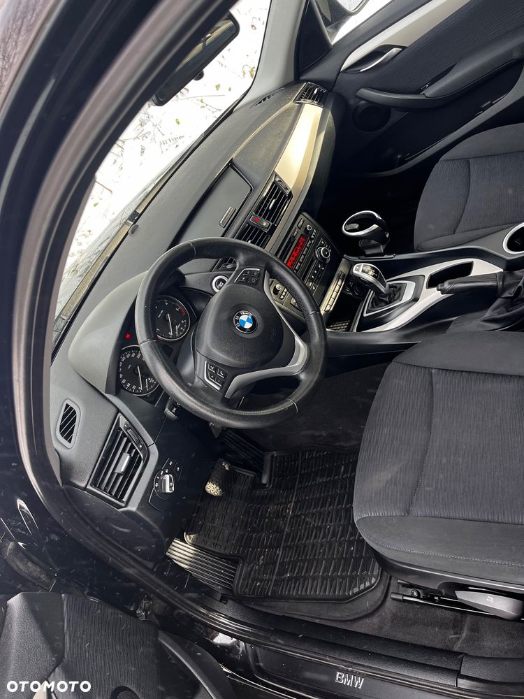 BMW X1 xDrive18d Sport Line - 14