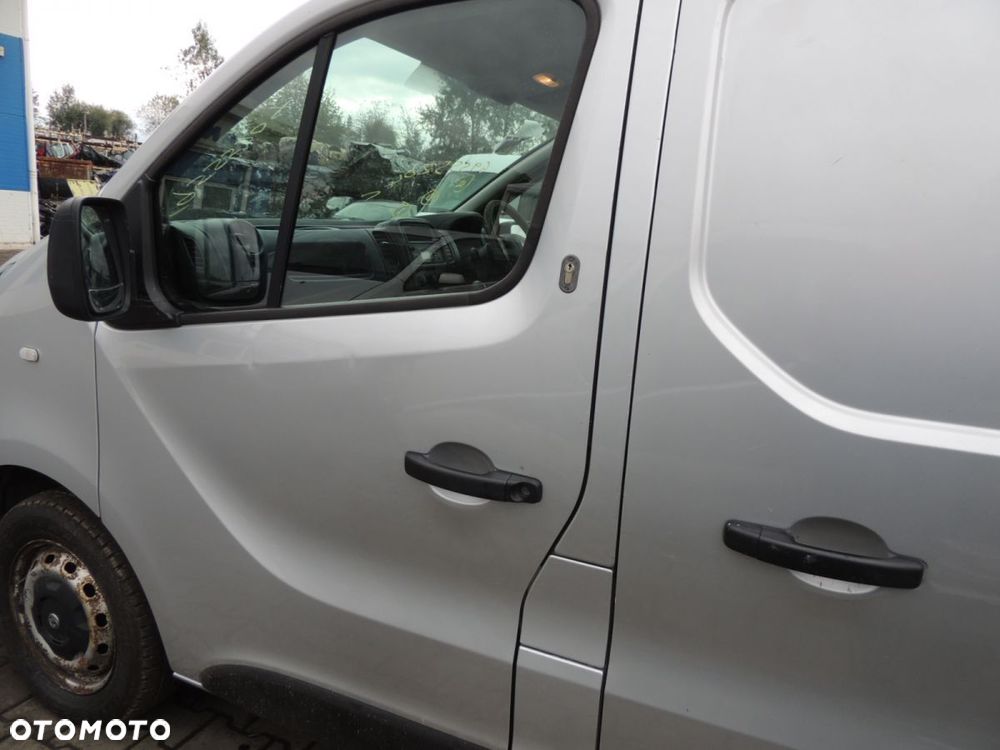 Drzwi lewy przód Opel Vivaro B '15 1,6 DCI - 1