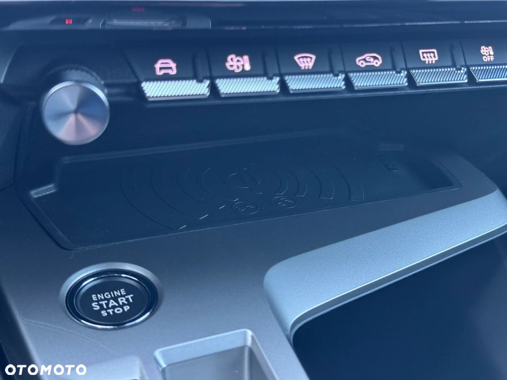 Peugeot 408 1.2 PureTech mHEV GT S&S e-DSC6 - 36