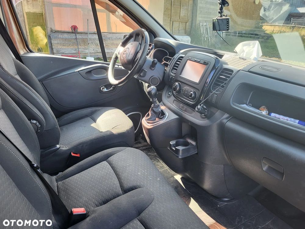 Opel Vivaro - 12