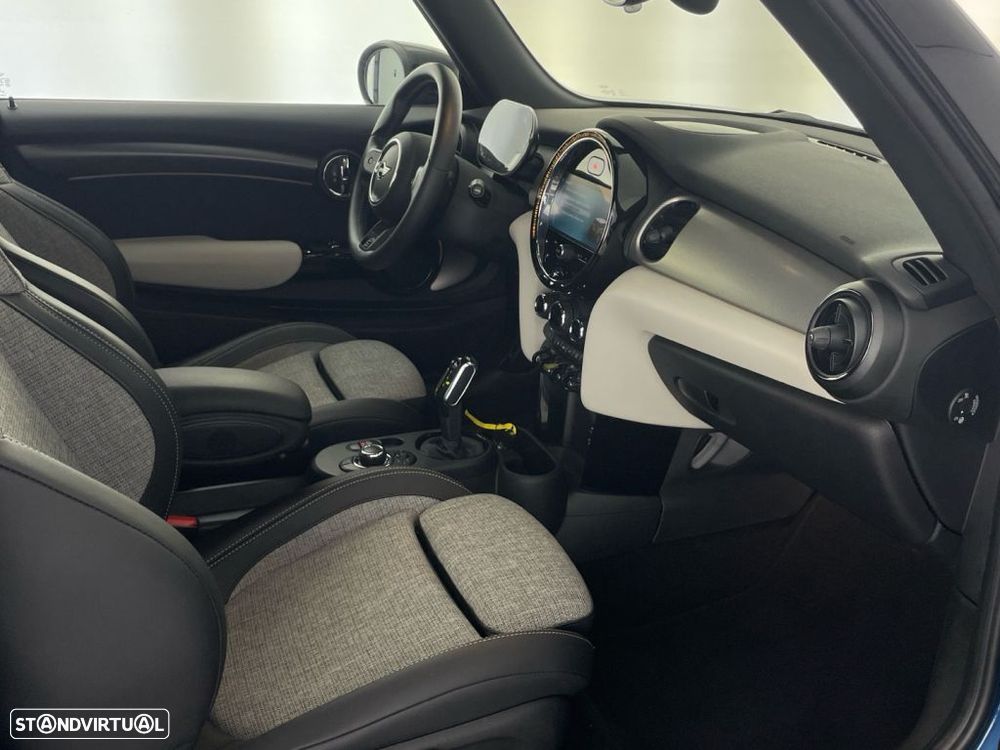MINI 3 Portas Cooper SE Collection 2021 - 22
