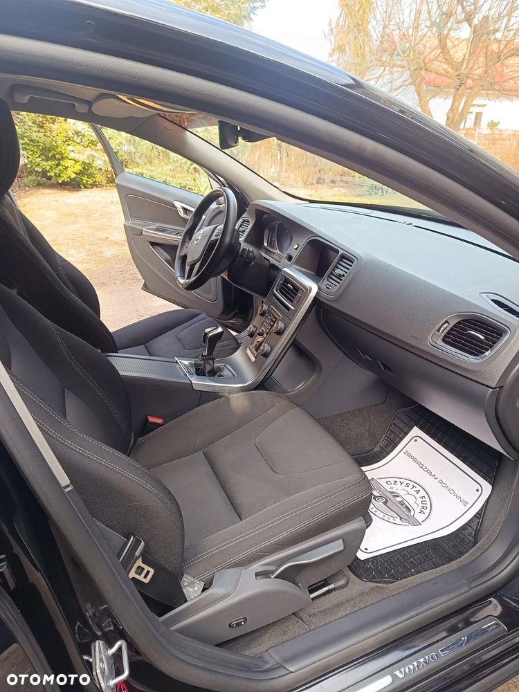 Volvo S60 D4 Drive-E Kinetic - 10