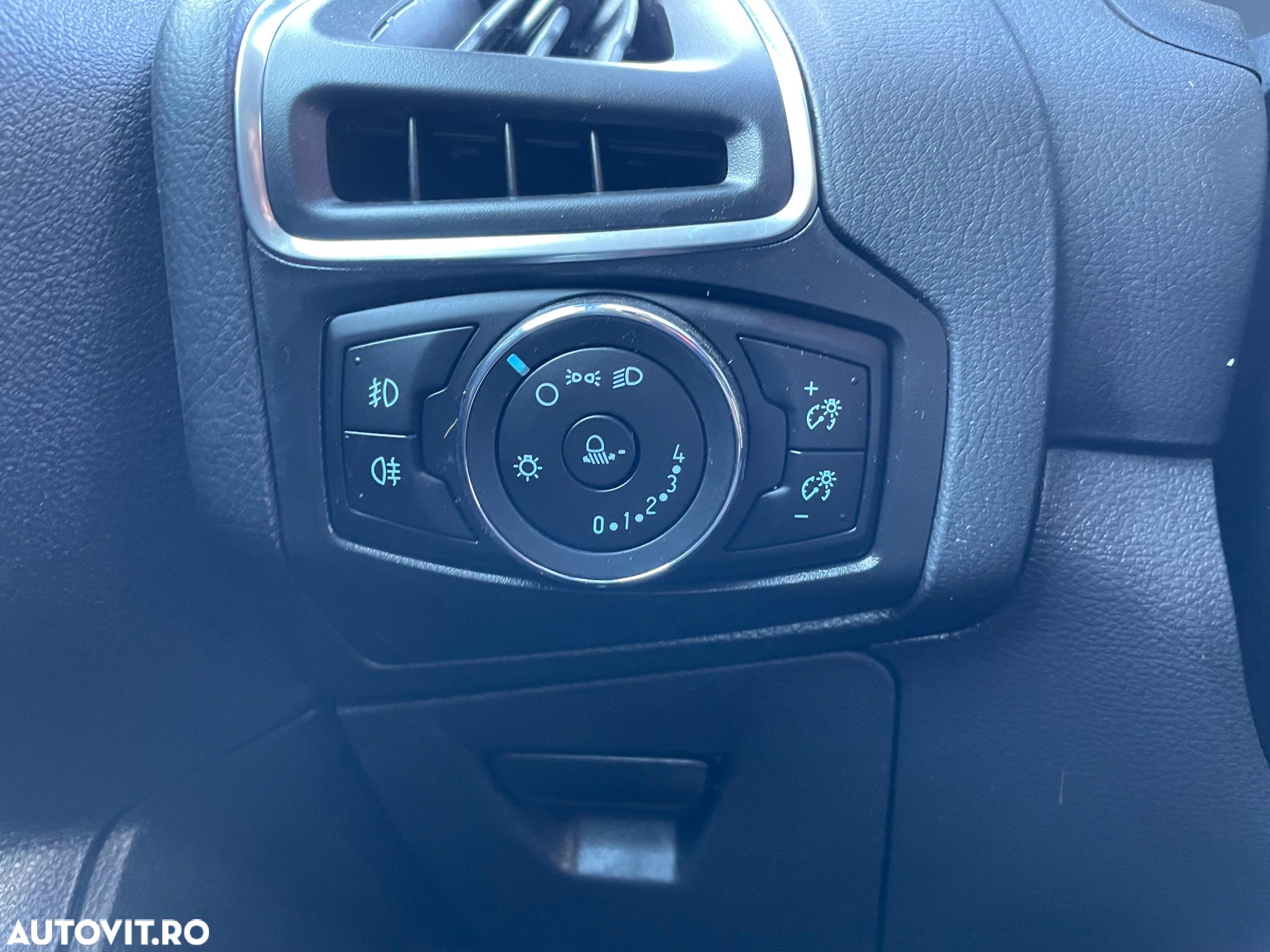 Ford Focus Turnier 1.0 EcoBoost Start-Stopp-System Champions Edition - 21