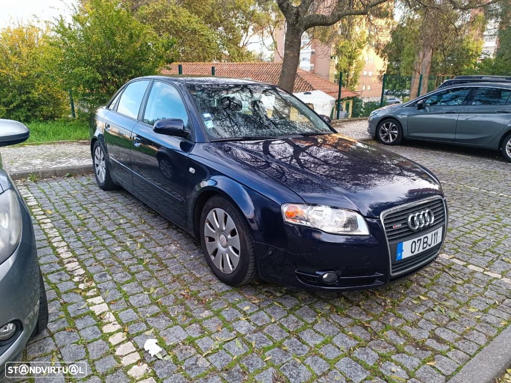 Audi A4 - 1