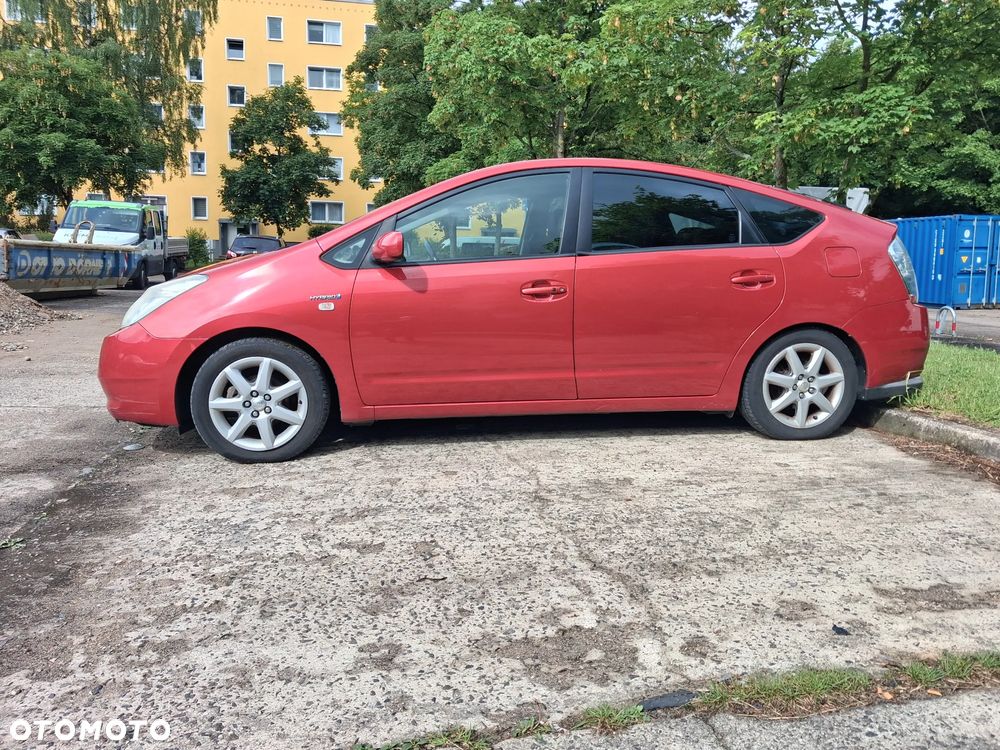 Toyota Prius 1.5 VVT-i Sol - 5
