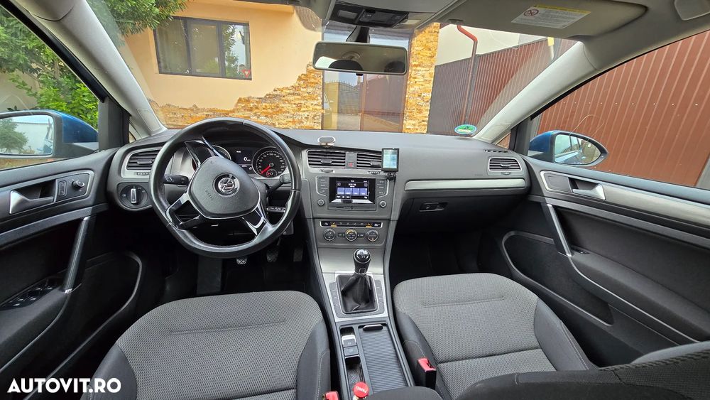 Volkswagen Golf 1.6 TDI BlueMotion Technology DPF Comfortline - 20
