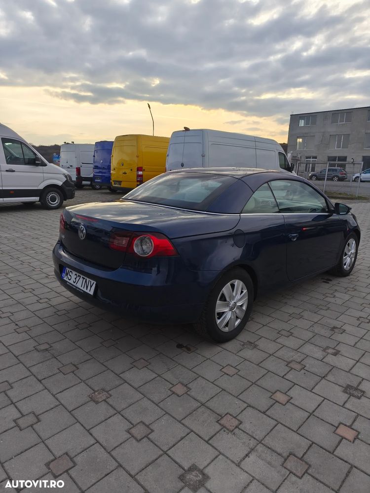 Volkswagen Eos 2.0 TDI DPF DSG BlueMotion Technology Sport & Style - 10