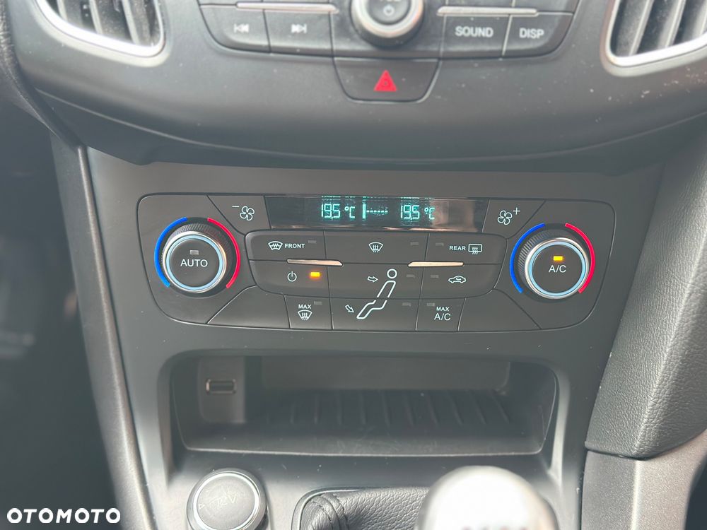 Ford Focus 1.5 EcoBoost STart-Stopp-System ST-LINE - 26