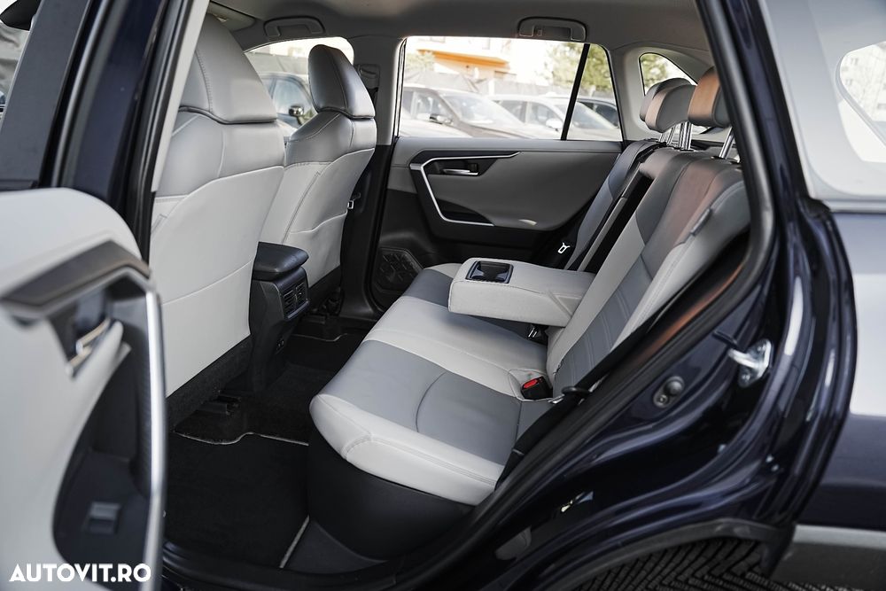 Toyota RAV4 2.5 4x4 Style Selection - 13