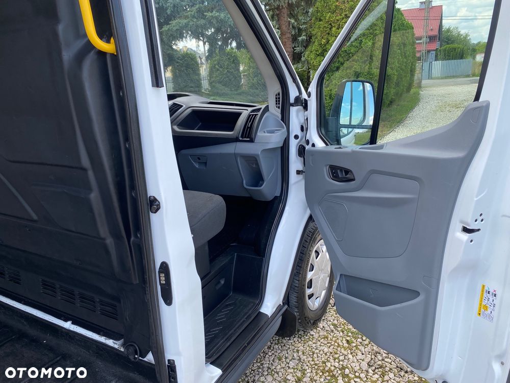 Ford TRANSIT, zakupiony w salonie w Rzeszowie, serwisowany, bezwypadkowy - 20