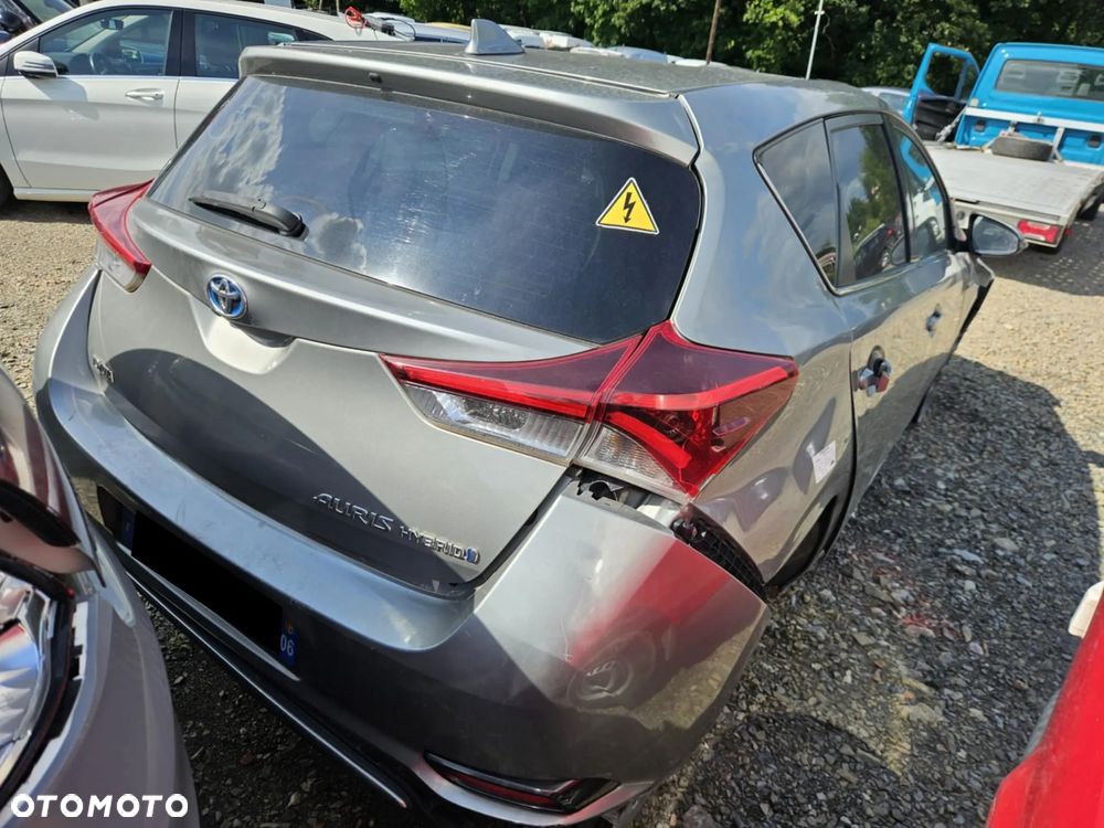 Toyota Auris 1.8 VVT-i Hybrid Automatik Design Edition - 8