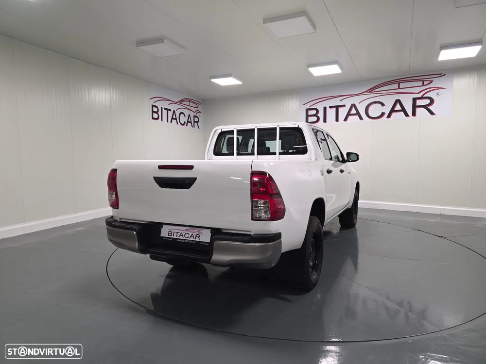 Toyota HILUX  2.4 D-4D 2WD CD - 28