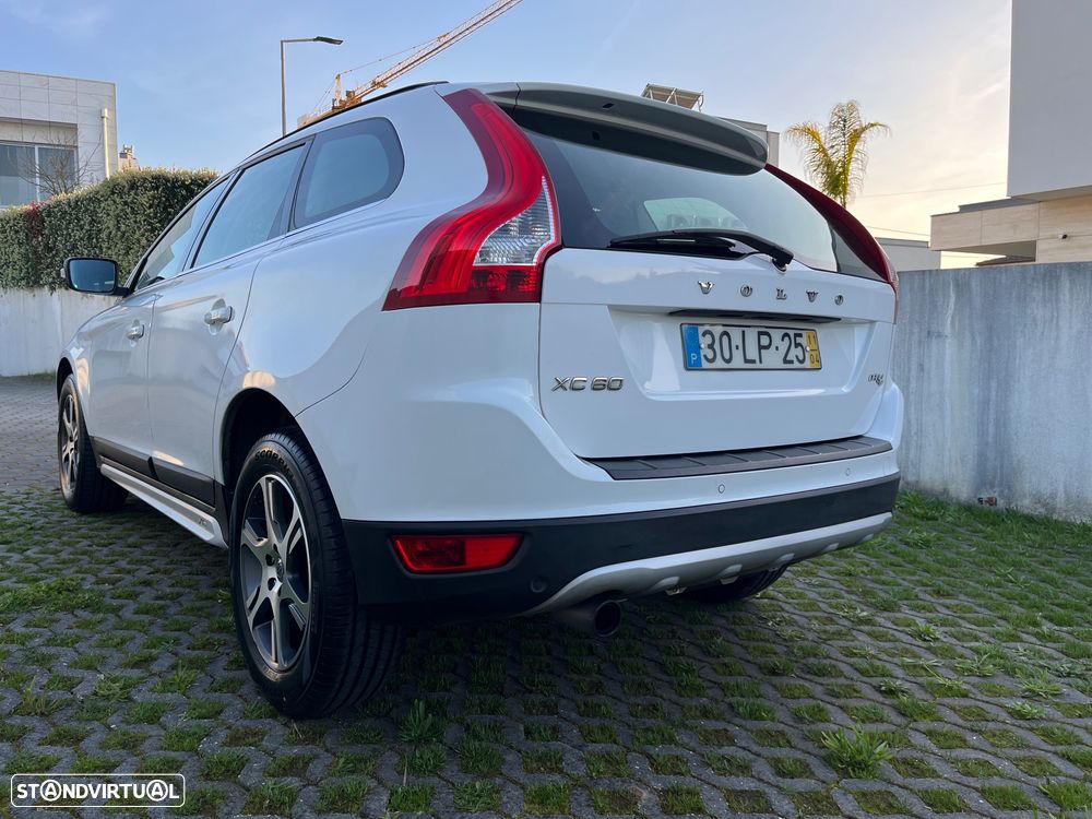 Volvo XC 60 2.0 D3 Drive Momentum Start/Stop - 2