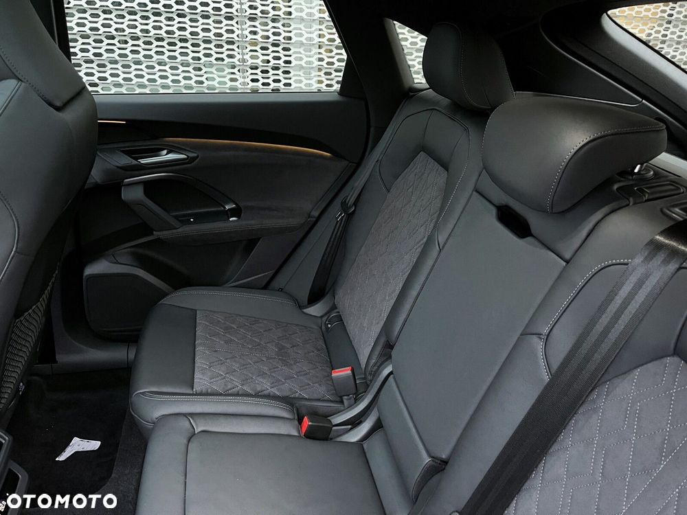 Audi Q5 Sportback - 14